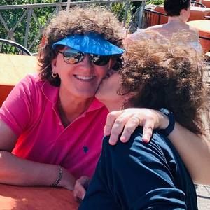 Meet your Posher, Adena